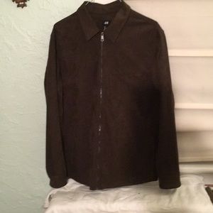 Lt.  wt. suede jacket Yoke back Side pockets.